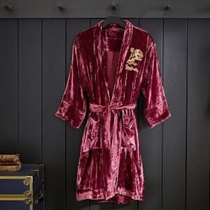 Pottery Barn Teen Harry Potter Gryffindor Velvet Robe Size Small - Medium